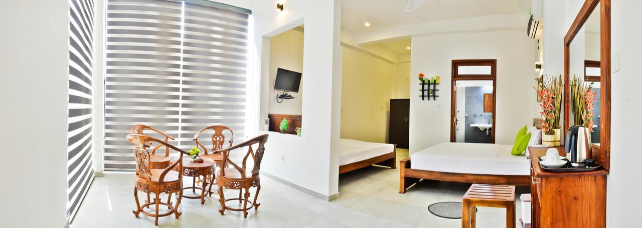Rominrich Hotel Хикадува Екстериор снимка