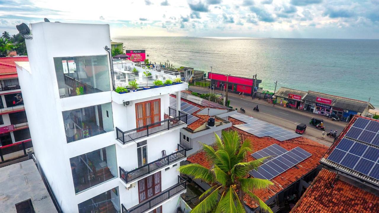 Rominrich Hotel Хикадува Екстериор снимка