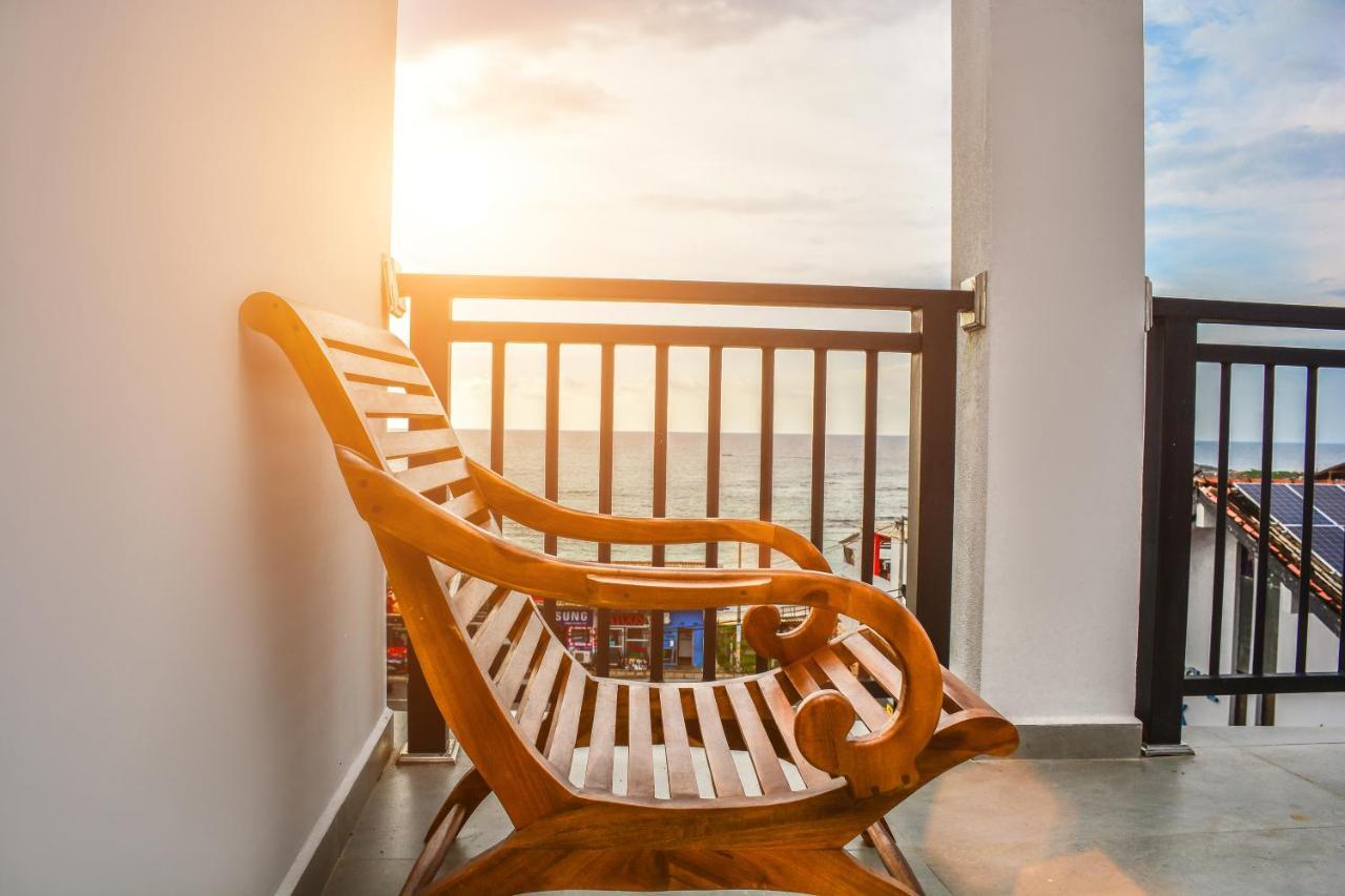 Rominrich Hotel Хикадува Екстериор снимка