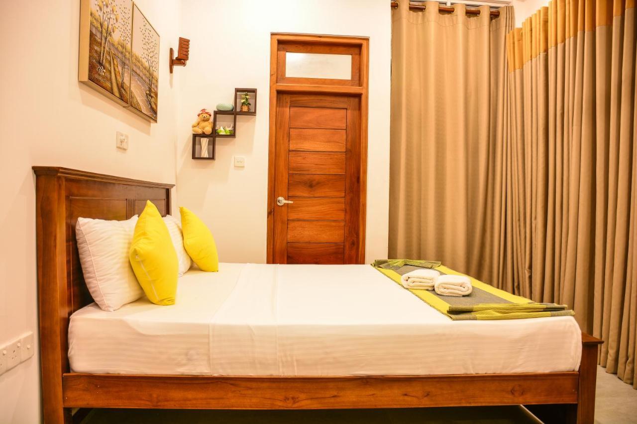 Rominrich Hotel Хикадува Екстериор снимка